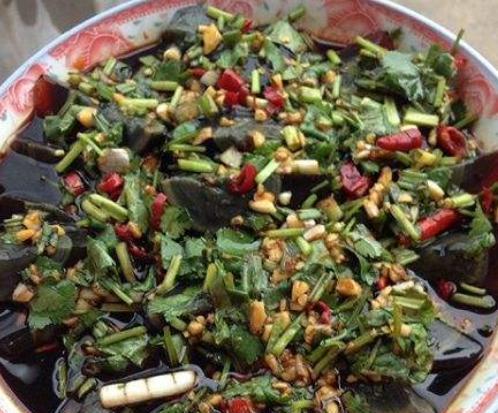 切皮蛋粘刀怎么办?酒店大厨教你这几招 切出的