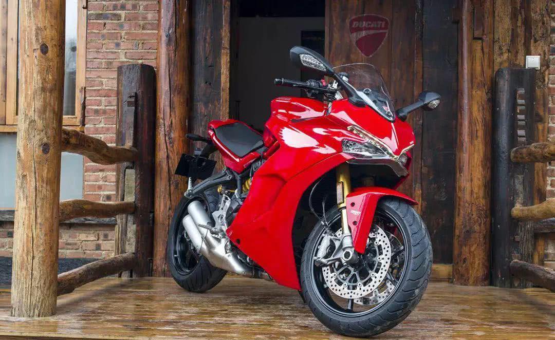 摩托车爱好者的福音!杜卡迪鸰速13万震撼上市!