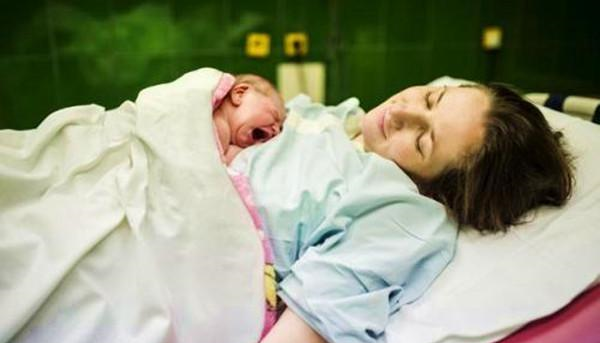 全国推广无痛分娩,31个城市试点,生孩子不