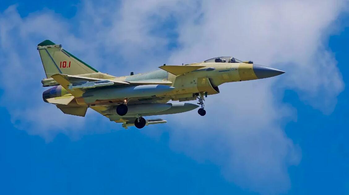 节节高升-下马的歼10魔改方案如何助力歼20战