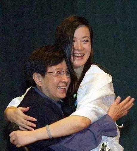 长副好嗓子, 长个狗脑子, 只有她敢这么说那英