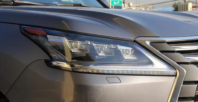 质保仅4年，但开10年不怎么修！全时四驱带锁，367马力让越野简单