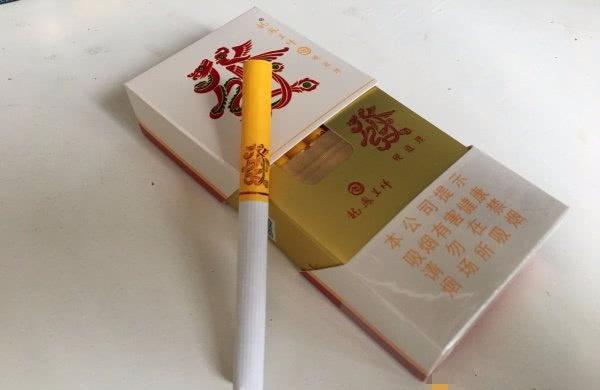 龙凤呈祥发财烟味道如何,味道清甜顺滑算是对