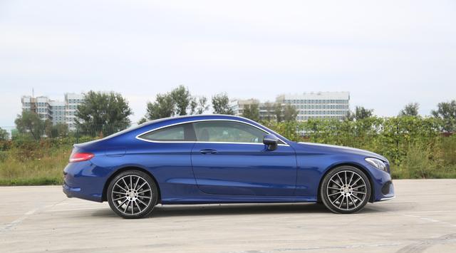 奔驰Coupe300,奔驰GLCAMG ek浩然体验丨全新奔驰c300 coupe