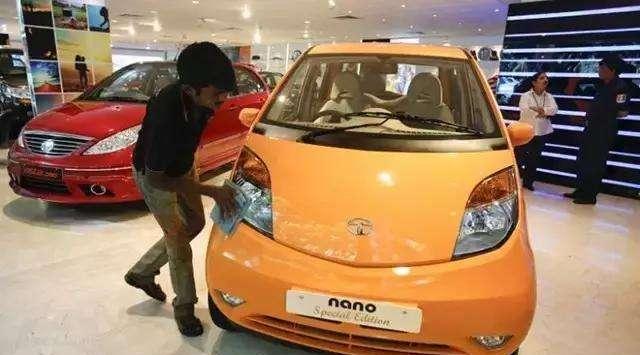 这车仅售1.35万, 还是进口车, 与路虎捷豹同厂家, 最便宜汽车