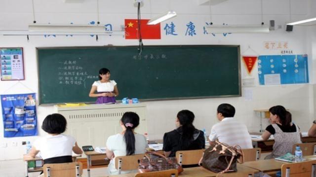 2018教师招聘面试考官有多少人、组成结构是