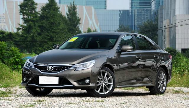 鸡头凤尾: 30万买锐志顶配还是宝马3系低配? 知道这些绝对不纠结