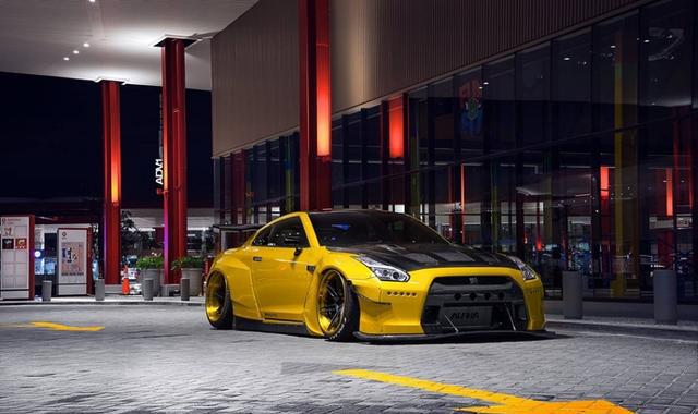 印尼日产也爱上火箭兔，还穿上特制大号鞋款？