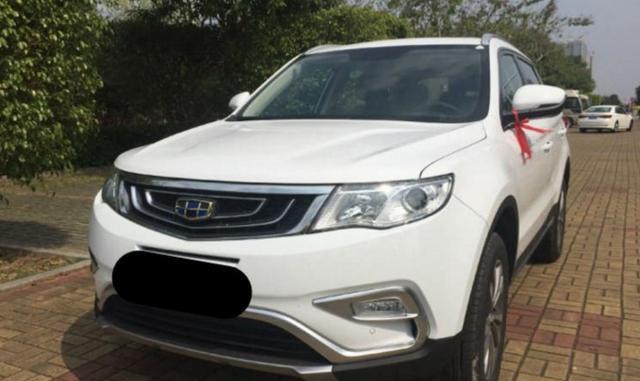 花11万元买辆吉利博越, 交车现场看到驾驶舱时车主“犹豫”了片刻