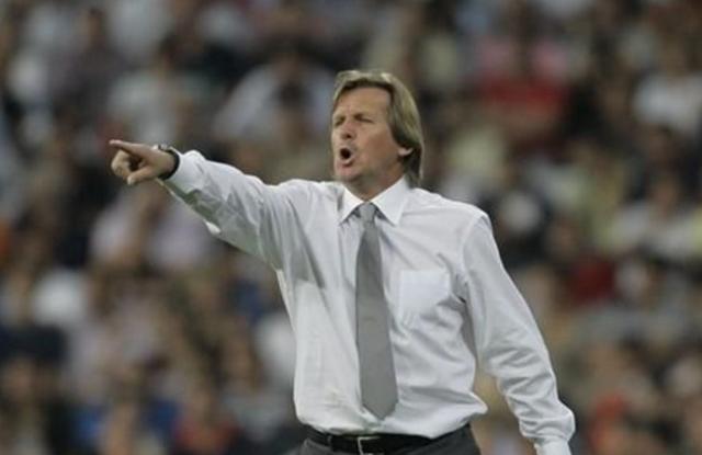 大连一方换教练治标不治本,已有球迷怒喊:201