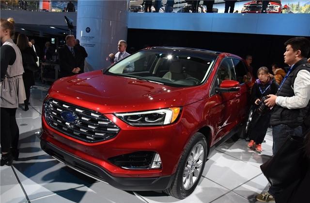 年轻人最爱？新锐界改走运动风对抗汉兰达，旋钮档把档次不输途昂