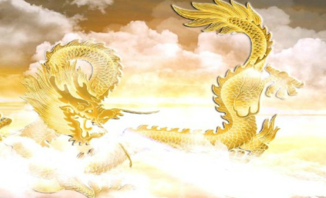 此人出生时雷电交加,蛟龙腾飞盘旋屋顶,后来他