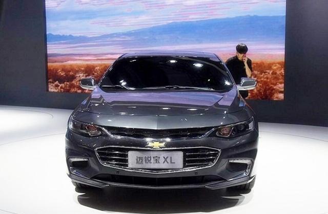 5米车身, 无钥匙配全景天窗, 昔日豪车降至15万, 还买帕萨特?