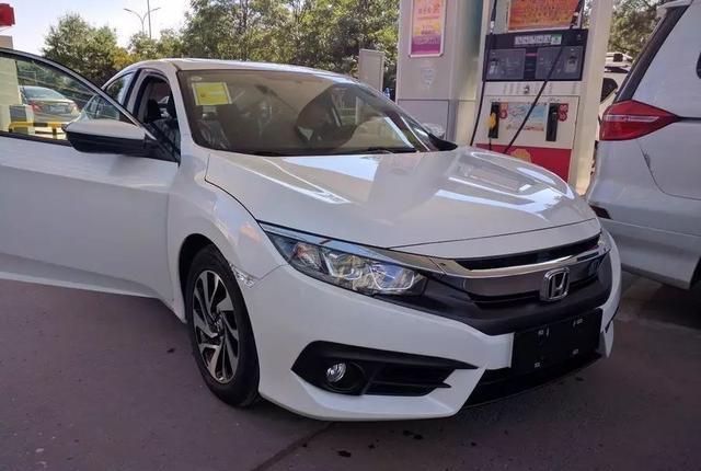 15万落地还要有高颜值, 此价位除了这款车别的也没谁了!