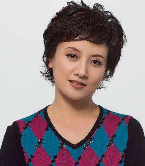 87版红楼梦中王熙凤的饰演者邓婕,曲折坎坷的