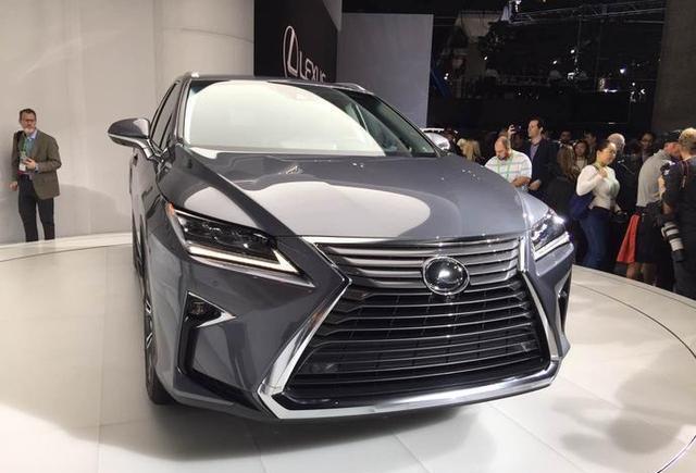 雷克萨斯RX350L登场, 轴距还是维持原状, 车友好失望