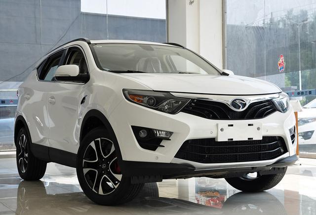 紧追时下流行趋势 中控大屏+真皮座椅 10万左右的自主实用型SUV