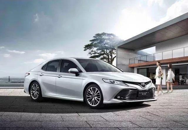 谁与争锋 全新第八代丰田凯美瑞 这难道不是雷克萨斯！