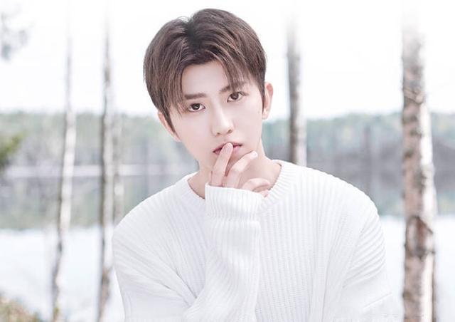 同穿初恋白毛衣,邓伦霸气,马天宇温暖,蔡徐坤秒