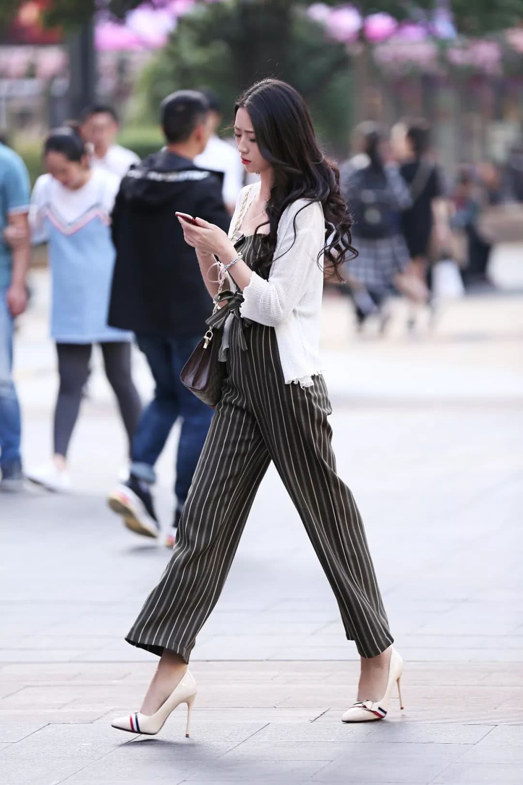 说话不清楚 走路脚腿 浑身无力发虚 头晕恶心