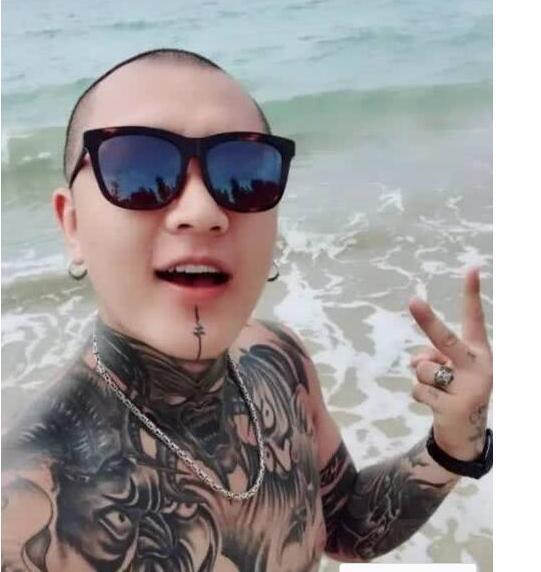 快手网红方丈被封杀了, 他将是第二个陈山, 网友