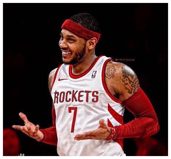 詹姆斯:安东尼会有动力证明自己属于这里图片