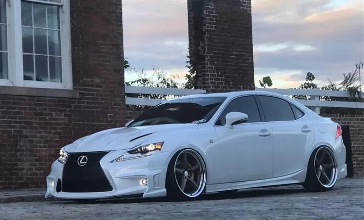 辣改白武士雷克萨斯IS350, 还原地道的日式风味改装!