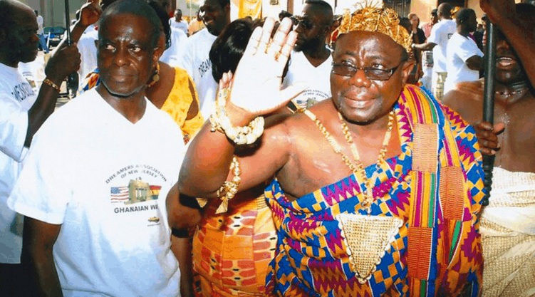 全非洲勤奋的酋长, 满身黄金不满足, 跑到美国去做生意