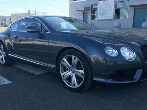 唐山大老板托朋友转卖座驾宾利欧陆，掉价百万，看到车尾彻底沦陷