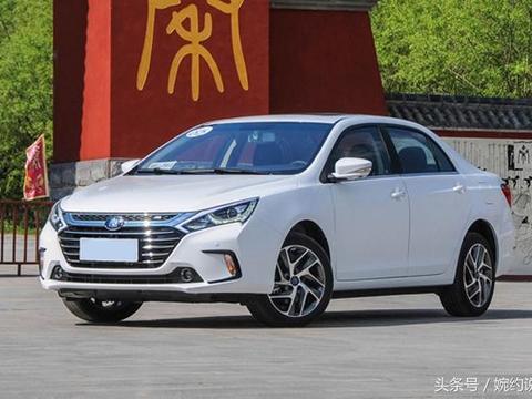 1公里只要7分钱, 全中文按键, 使用汉字车标, 这才是真正的中国车