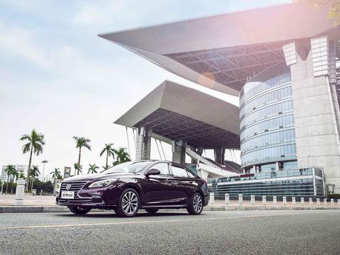 是颜值彰显实力,还是实力的造就颜值?睿骋CC就在昆明!!