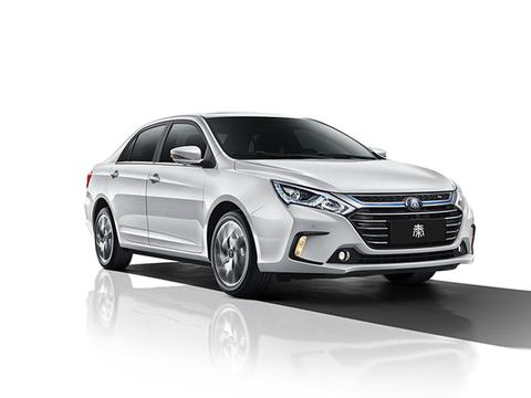 比亚迪:秦插混轿跑、秦10的0插混运动轿车、秦EV450纯电轿跑