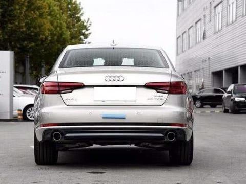 奥迪A4L新车最低配已的不足24万元,还买啥凯美瑞!