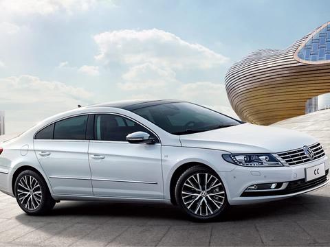 年轻人喜欢它的外形，中年人喜欢它的内饰，上年纪的喜欢它的车标