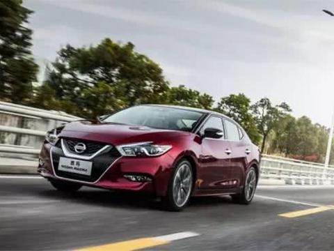 国产之后价格拼命降！宝马7系曾经的对手如今跌落神坛，月销33？