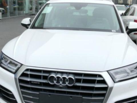 巧遇奥迪新车Q5L，不细看还以为是Q7，网友，又该后悔