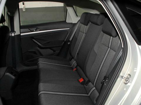 远看辉腾近看是迈腾，仅10万价格，多次夺得轿车销售冠军