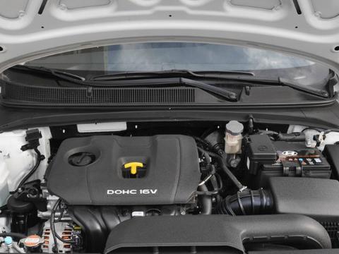 这车卖价不到10万，凯美瑞直接被打脸