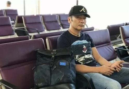 11年后的费云帆和汪紫菱终于不像父女，但张嘉倪这发际线好可怕