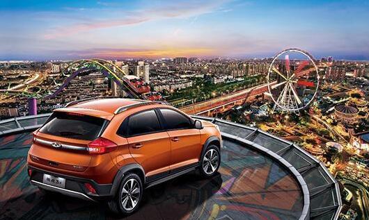 这俩SUV6万元左右, 一个空间比途观大, 一个造型比本田XRV好看