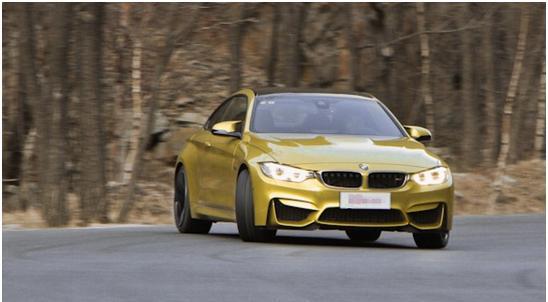 宝马M4评测：不难驾驭的后驱高性能