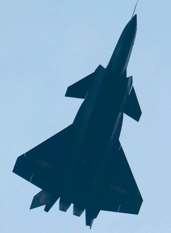 节节高升-下马的歼10魔改方案如何助力歼20战