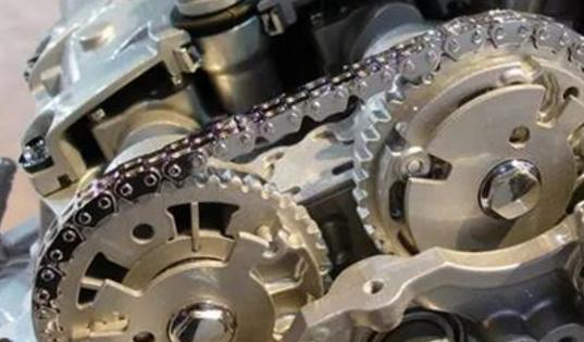 正时皮带多少公里换一次很多人不在乎，难怪发动机寿命减少几年