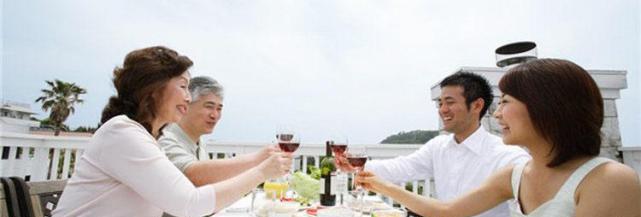 我和男友两家双方父母见面吃饭, 我爸给了五万