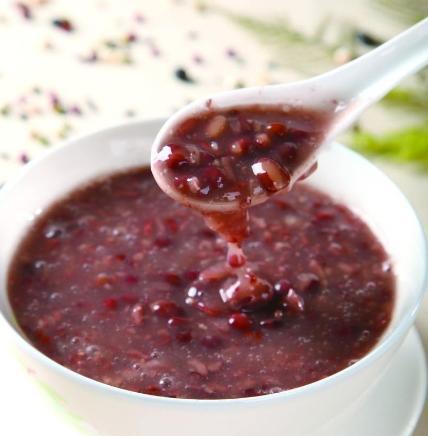 红豆总煮不烂? 放冰箱几分钟就松软! 冰箱的隐