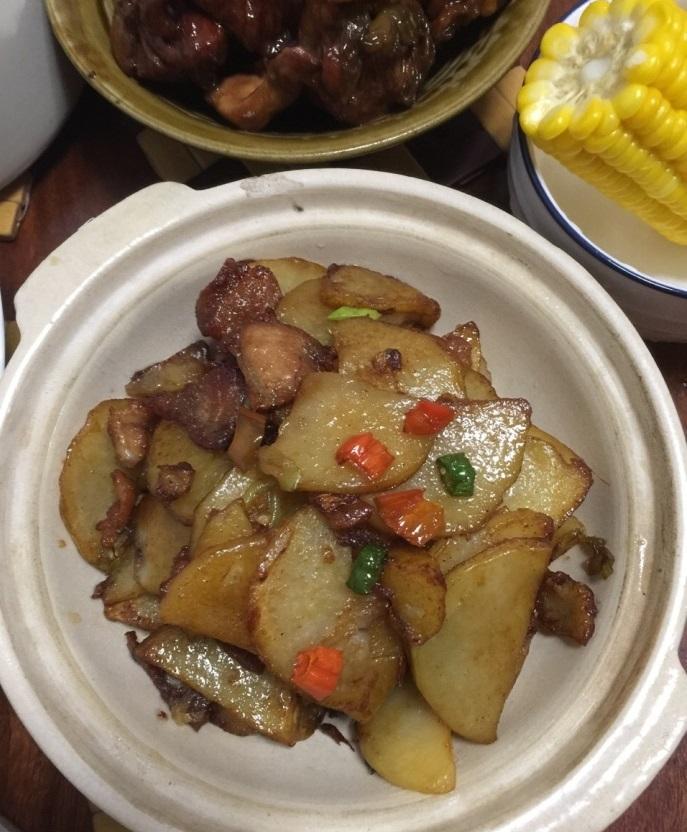 实拍我们一家三口的晚饭, 一个月生活费不到8