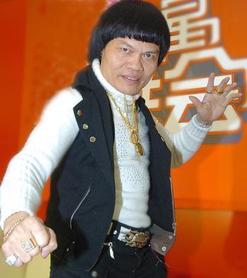63岁叶竞生近照香港第一丑角曾破产老婆抛弃如今身家上亿
