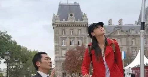 11年后的费云帆和汪紫菱终于不像父女，但张嘉倪这发际线好可怕