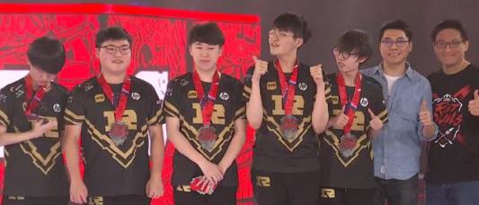 Karsa被带节奏心态崩了 造谣者被人肉发道歉声