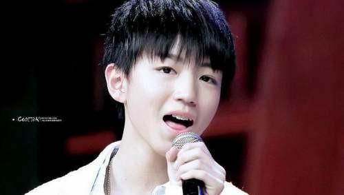 小小年纪, 身价上亿, 私人座驾霸气, 全球仅几辆